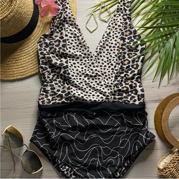 Maaji Reversible One Piece Swimsuit - Picture 2 of 10